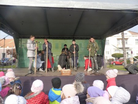 Vianočný radničný rínok