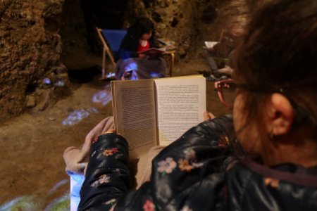 Čítanie v podzemných pivniciach