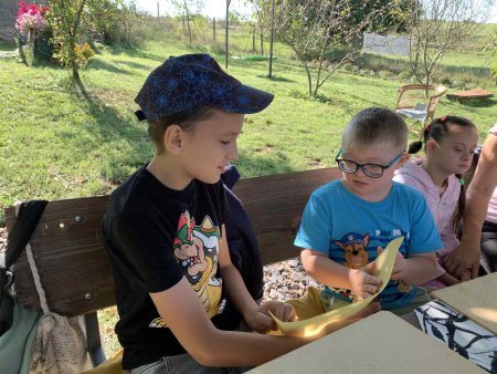 Exkurzia Včelohradu v Uňatíne