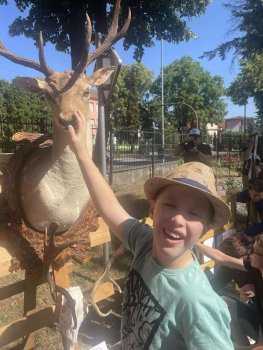 Poľovníci priniesli radosť deťom!